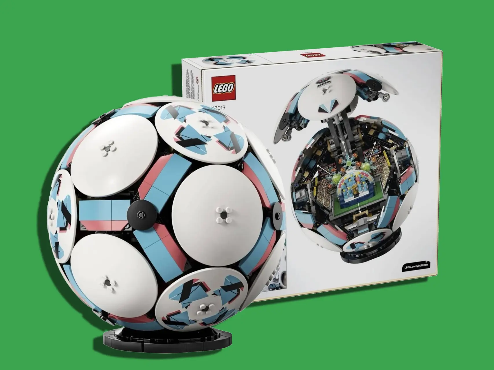 LEGO Editions 43019 Soccer Ball