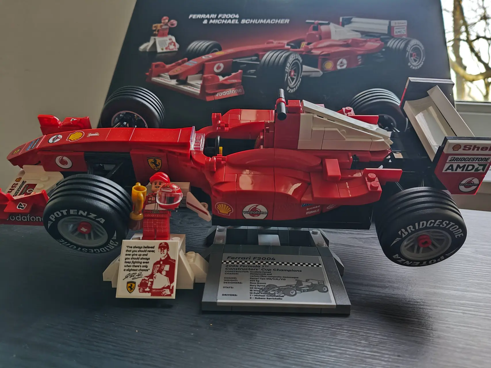 LEGO Ferrari F2004 Review pic1