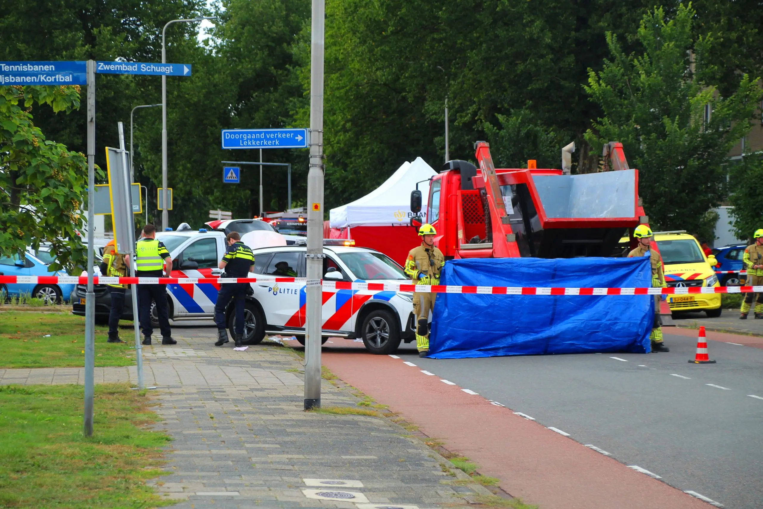 ongeval fietser vrachtwagen de aan de lek scaled