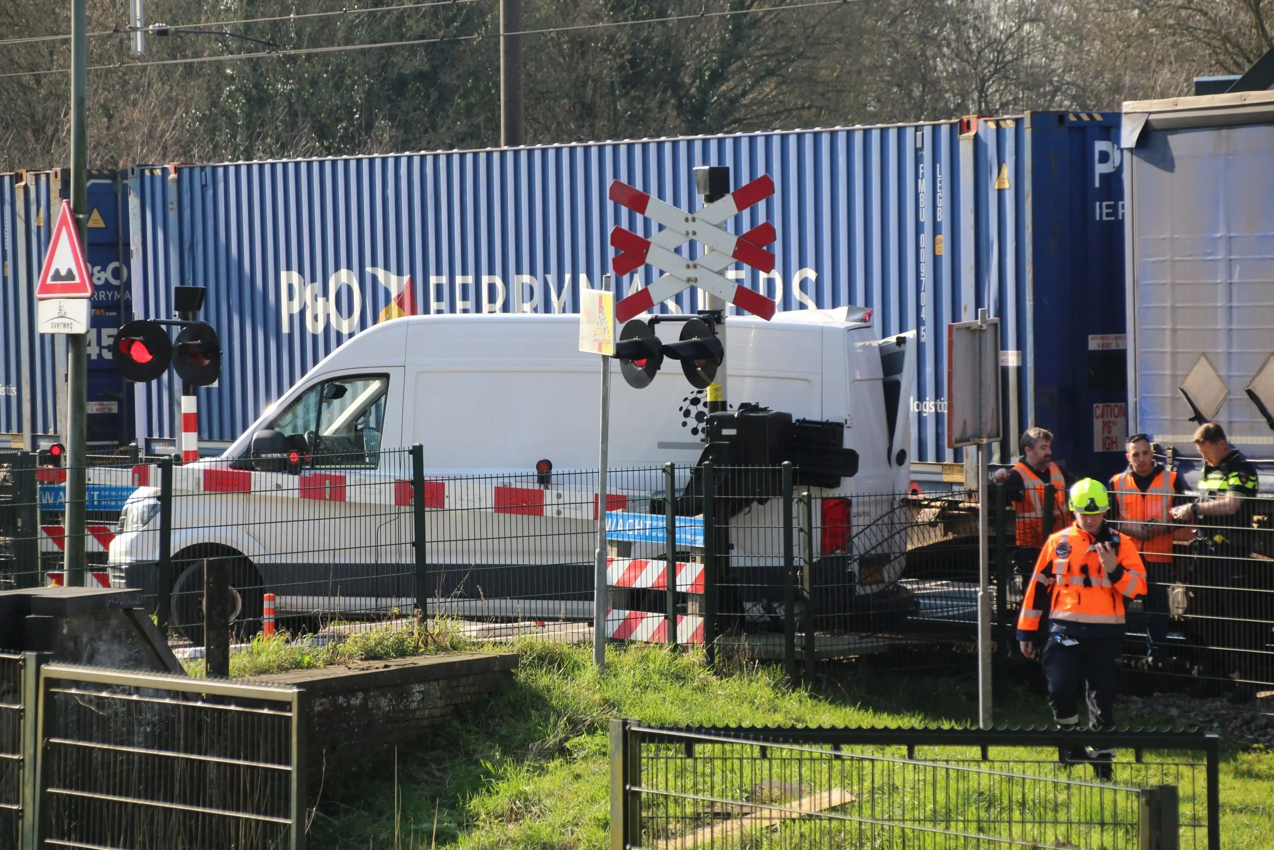 ongeval trein en bestelbus 2 scaled
