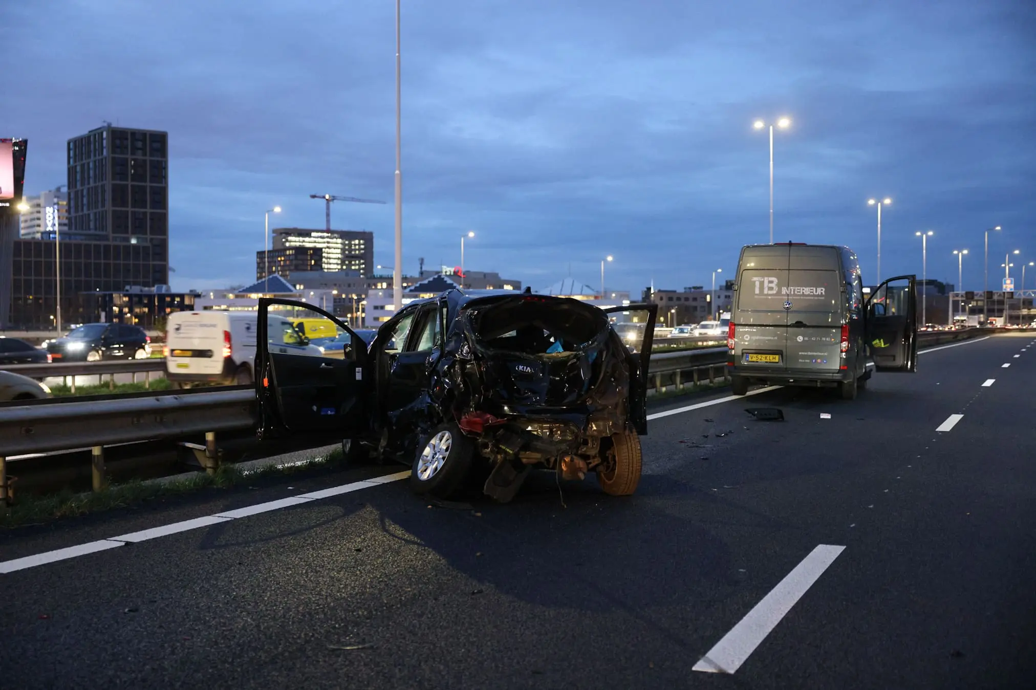oude vrouw gewond kettingbotsing rotterdam