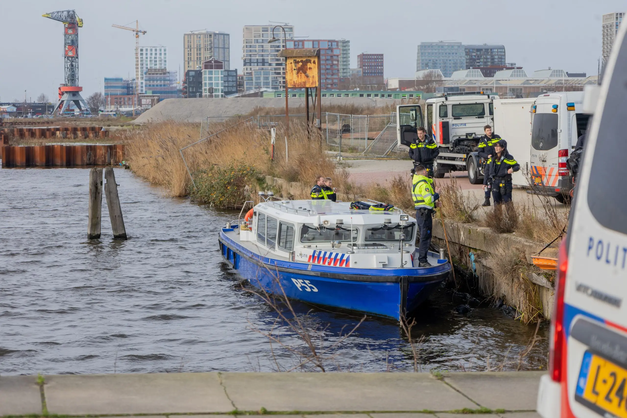 overleden persoon gevonden in het water in amsterdam2 scaled
