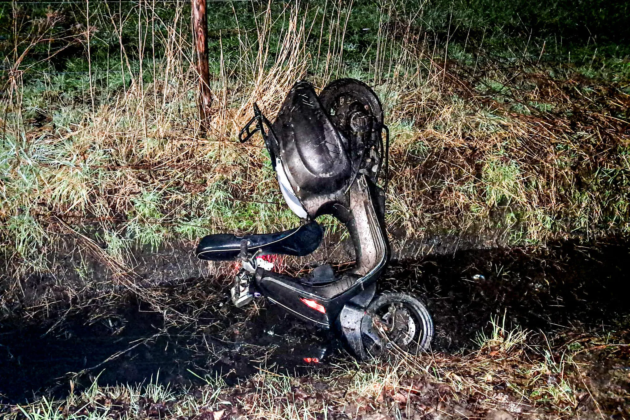 vrouw overleden scooter beek en donk1