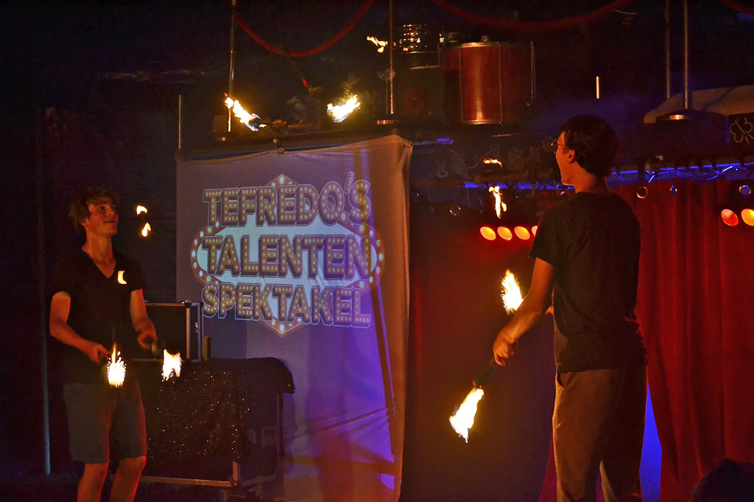 01635 waarzijndeartiesten