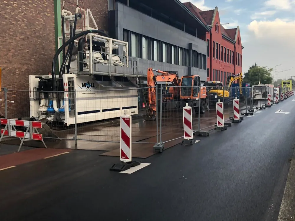 332272 werkzaamheden qirion oever victoriebrug e2526a large 1569422642