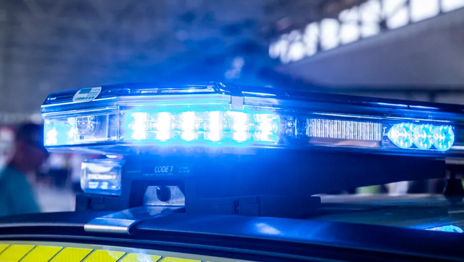 3z1a9202 politie blauw licht wmf 915x518 1