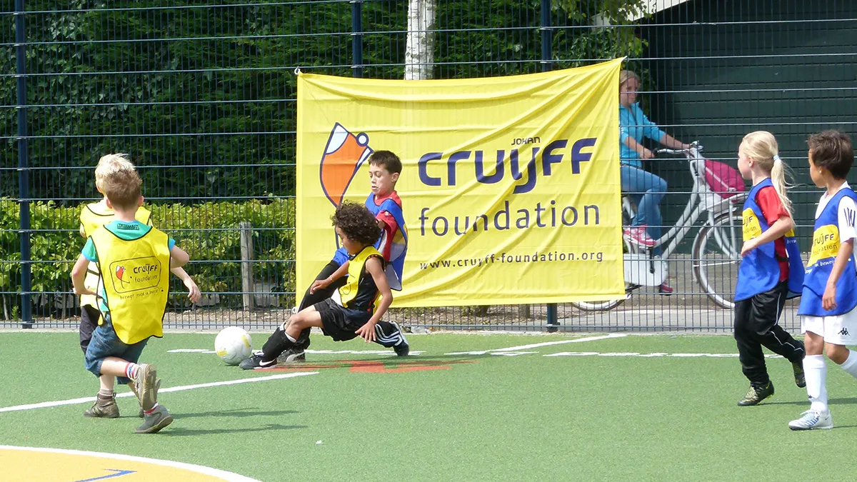 cruyff courts voetbaltoernooi