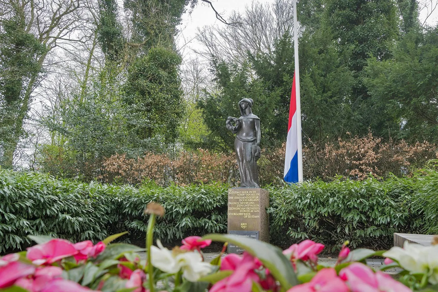 herdenkingsmonument harddraverslaan jjfoto 1536x1200 kopieren