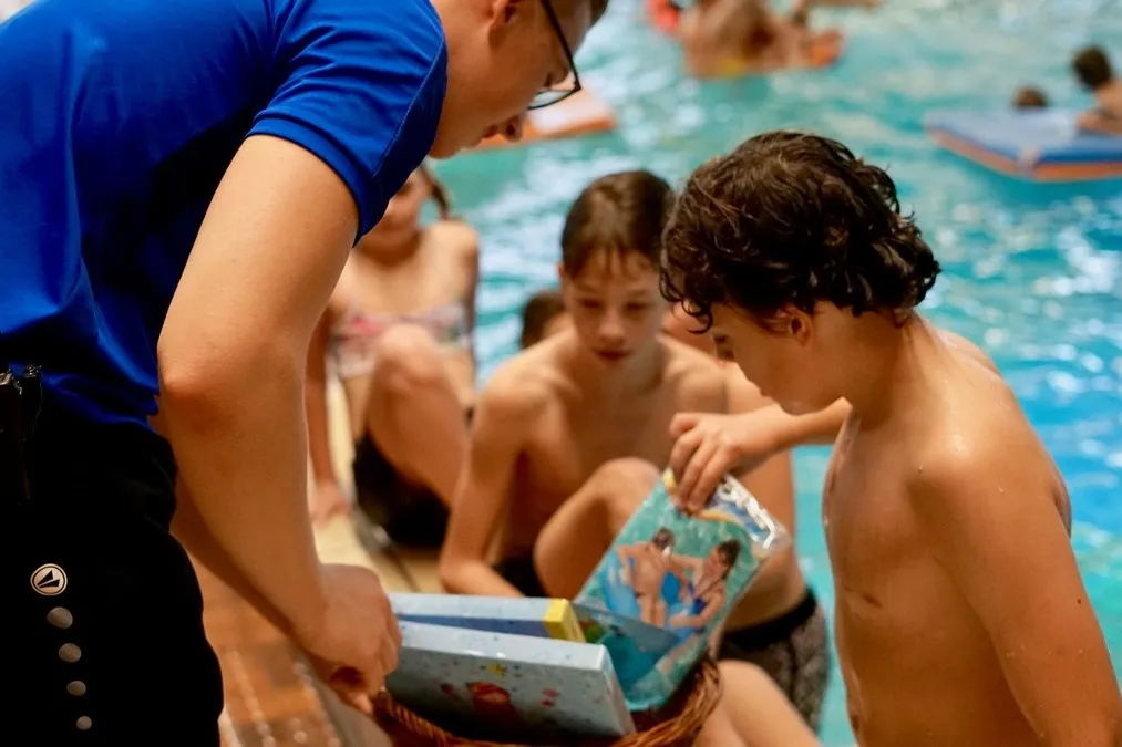 meivakantie in zwembad hoornse vaart 1