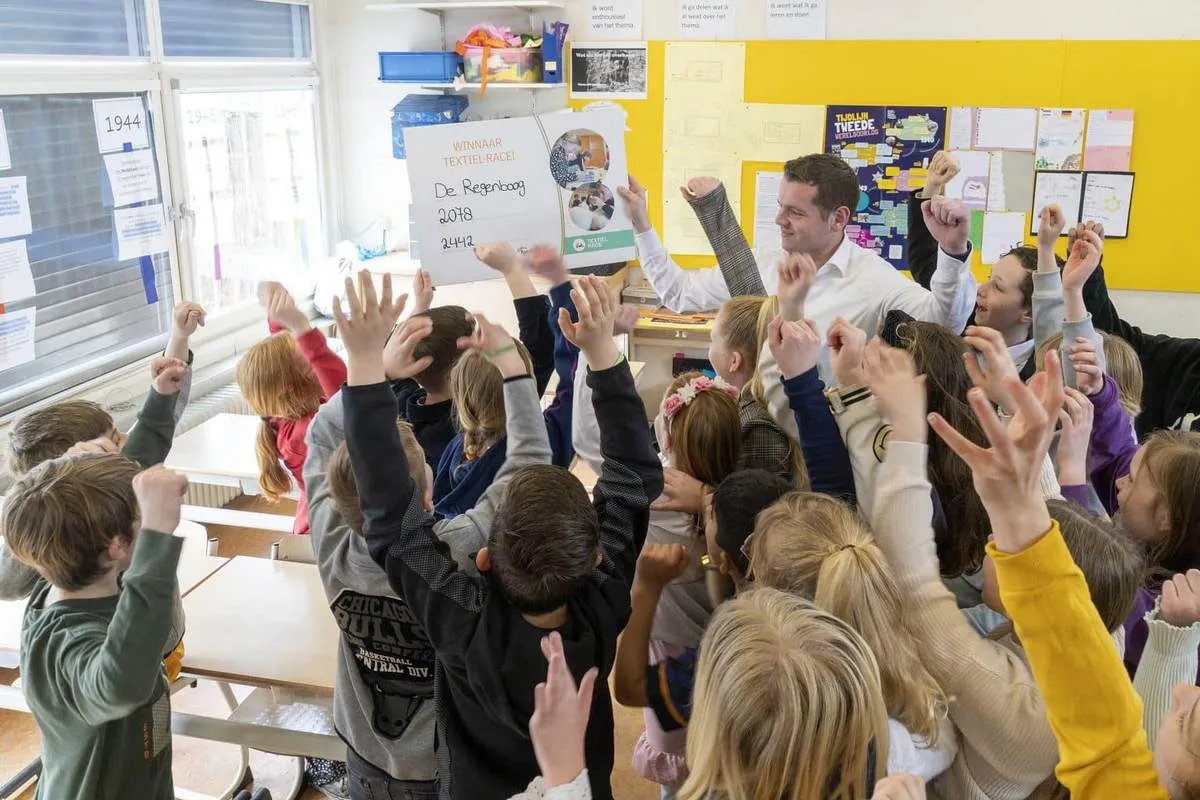 prijsuitreiking textiel race alkmaar bij de regenboog met christiaan peetoom foto jan jong