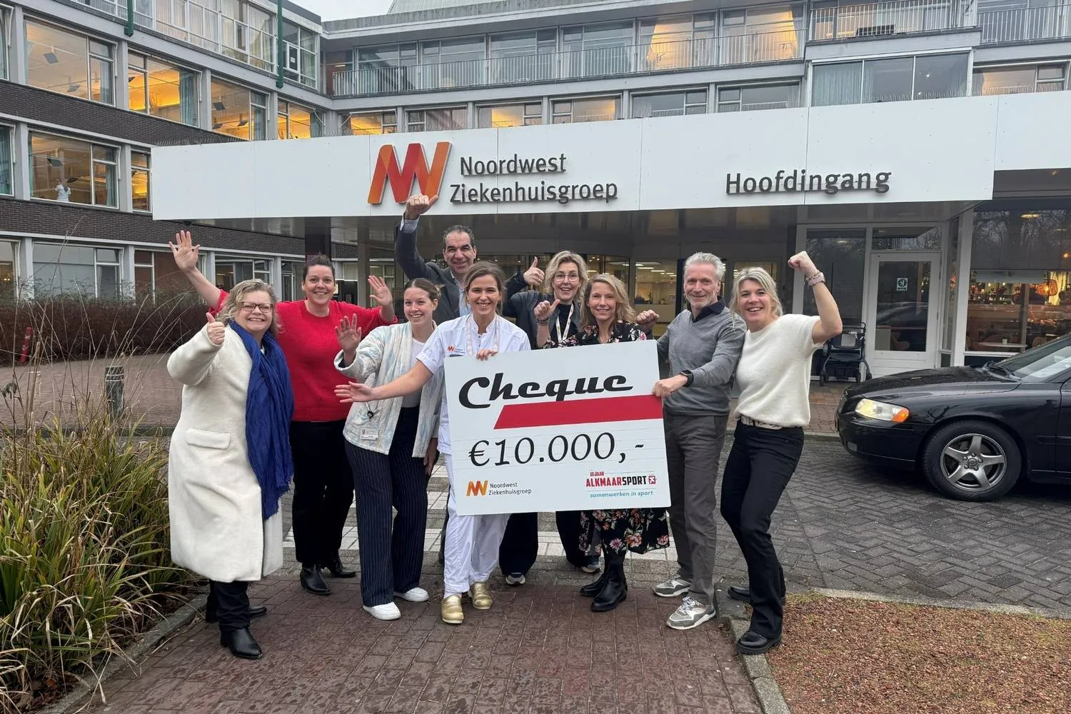 overhandiging van de cheque aan noordwest ziekenhuisgroep