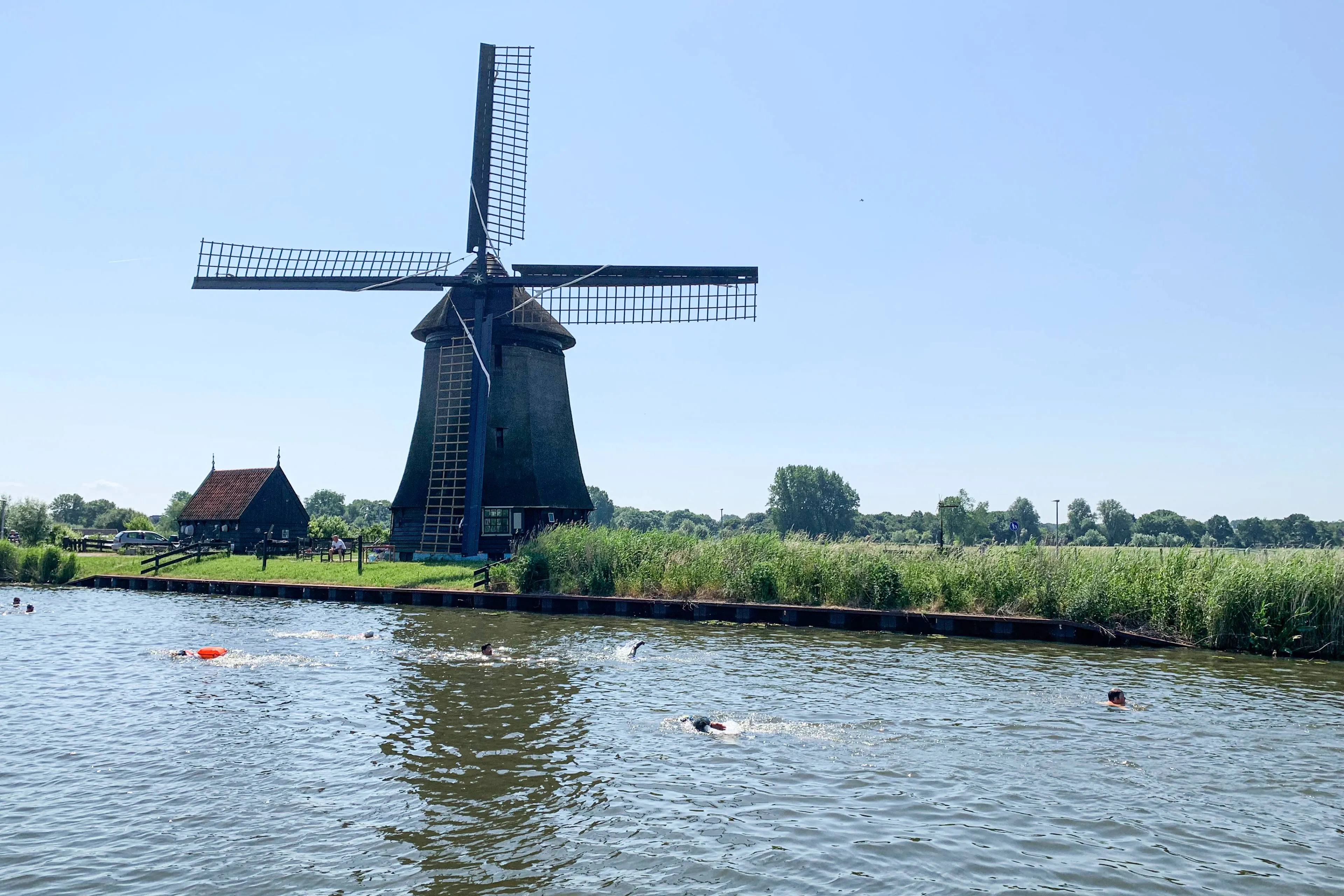 Zwem langs de klassieke molens tijdens Open Water Alkmaar kopie