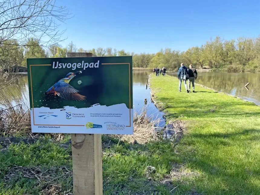 wilgenbos opening drijvend wandelpad ijvogelpad het flevo landsschap