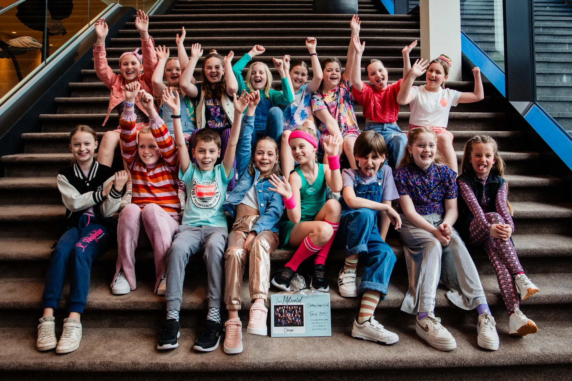 23324 optreden dapper kind 100