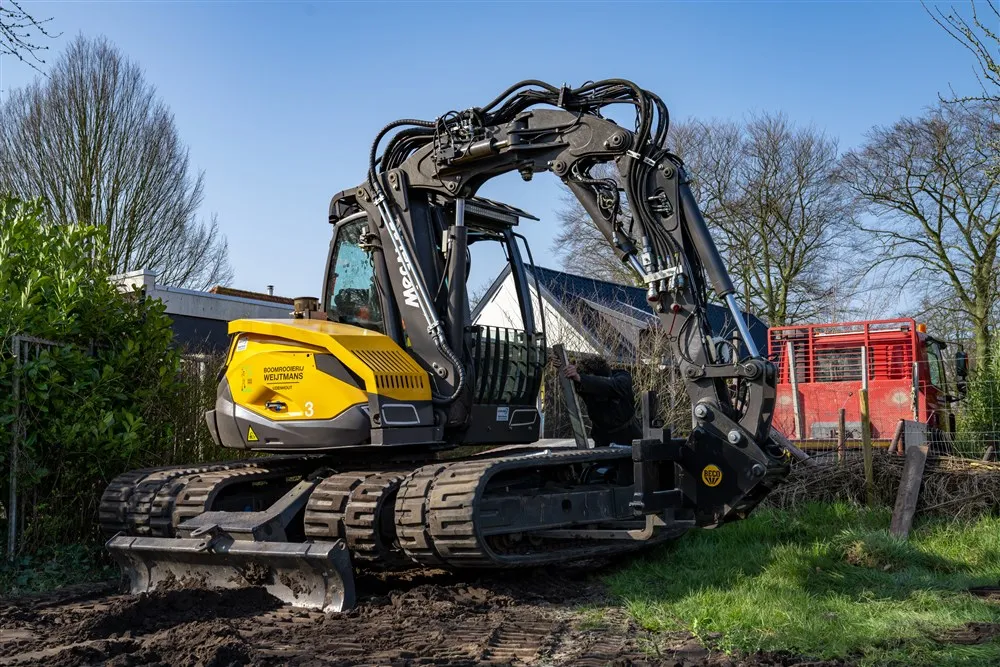 download scaled 1000x1000 23625