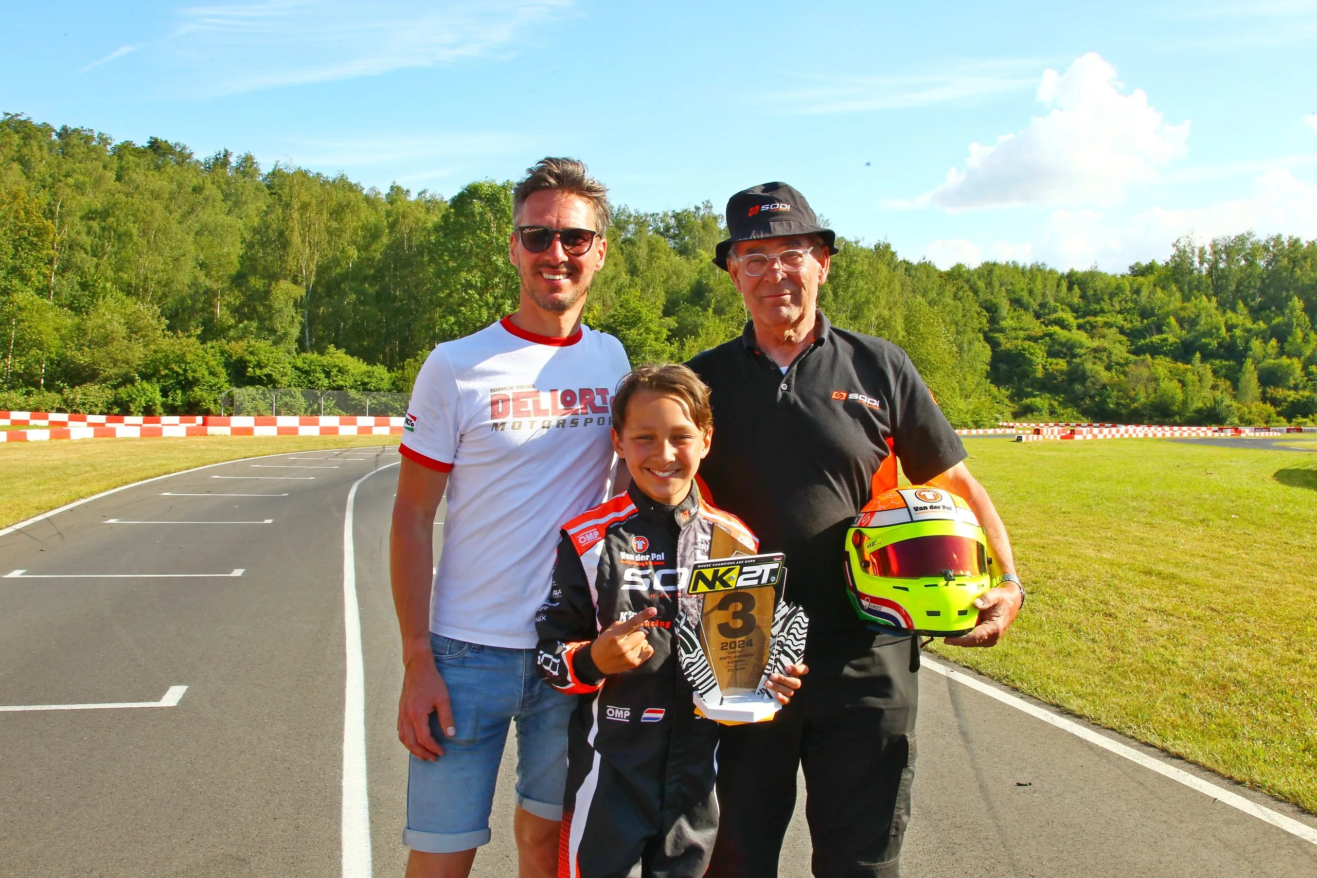 drie generaties kartracers james van der pol pakt podium bij nk in kerpen scaled 1