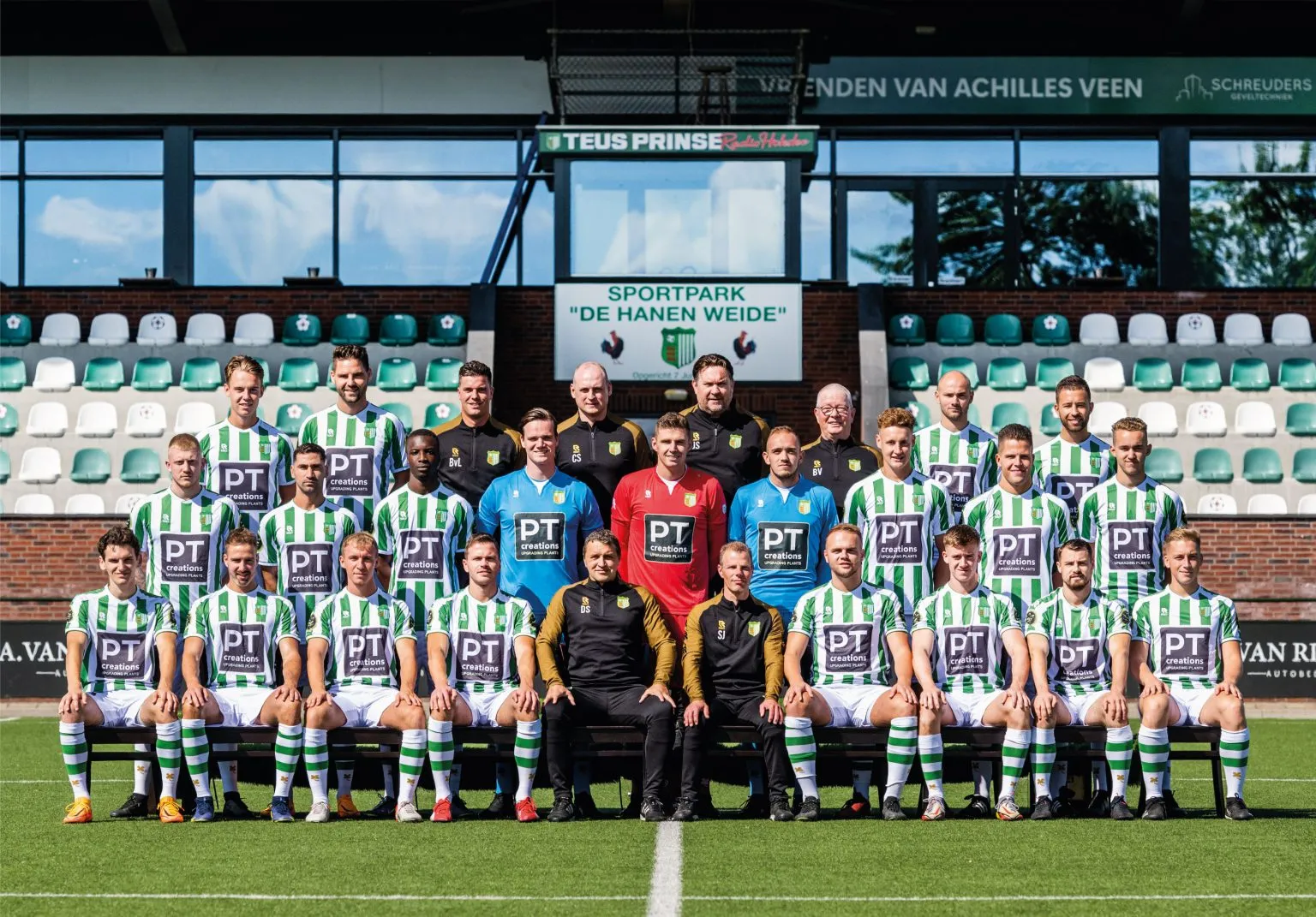 teamfoto av 1 1536x1071 1