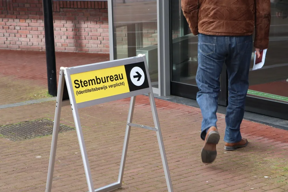 shutterstock_1936946941