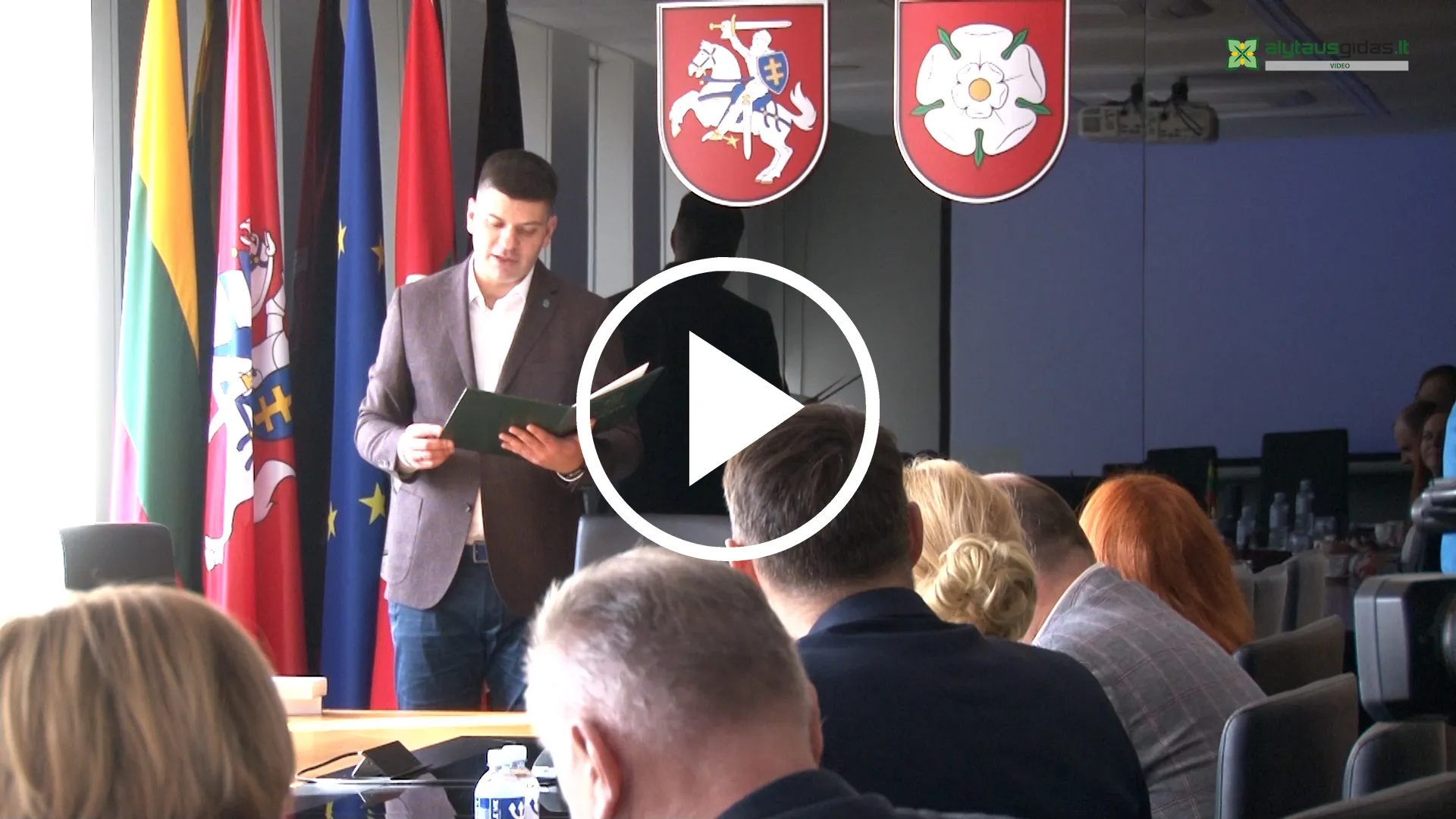 03 po reportazo00 00 27 49still071