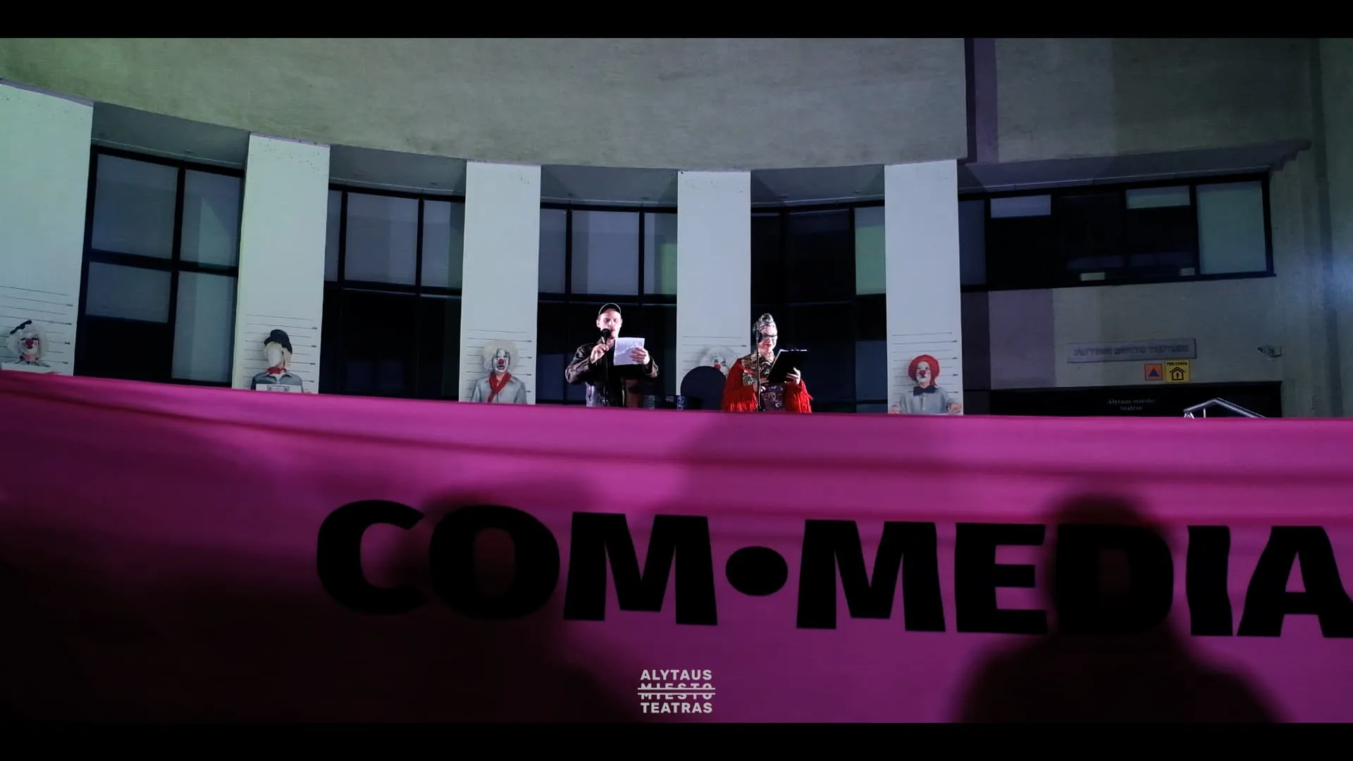 03 po reportazo00 00 32 39still188