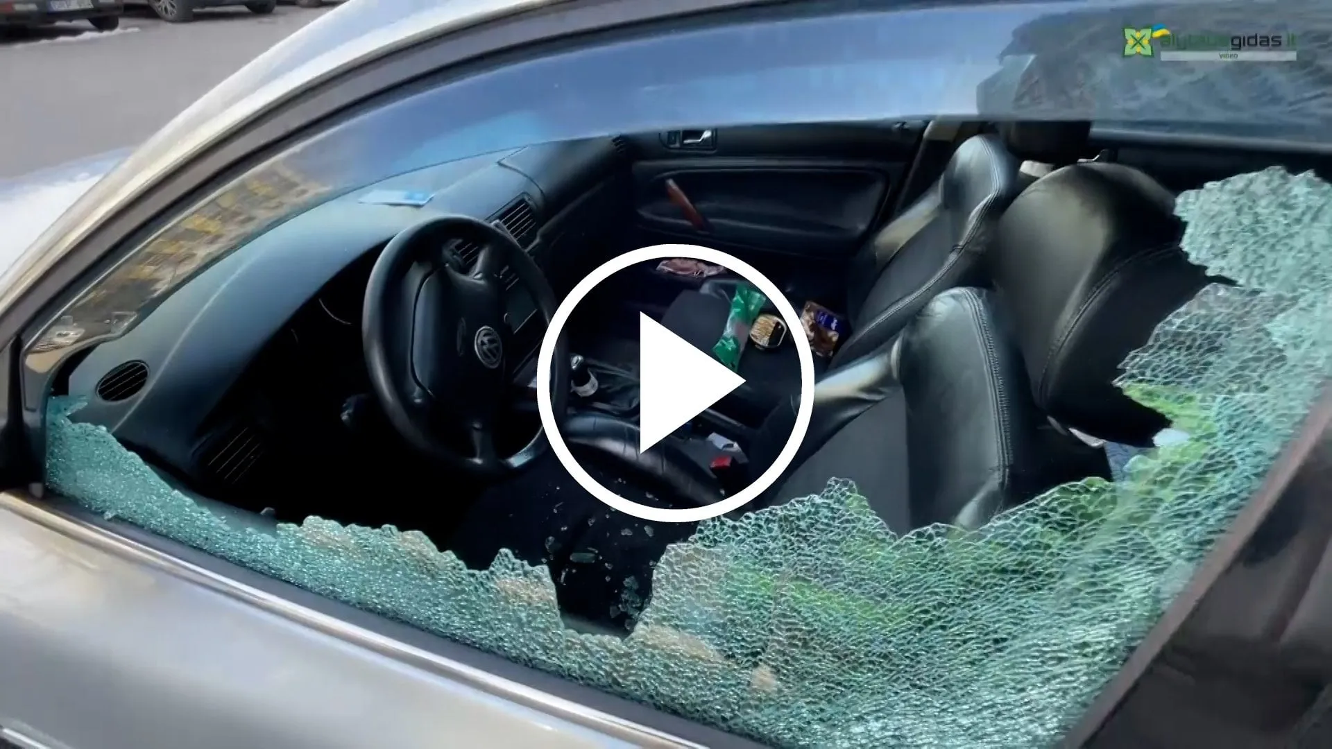 04 04 parkavimas00 00 07 10still003