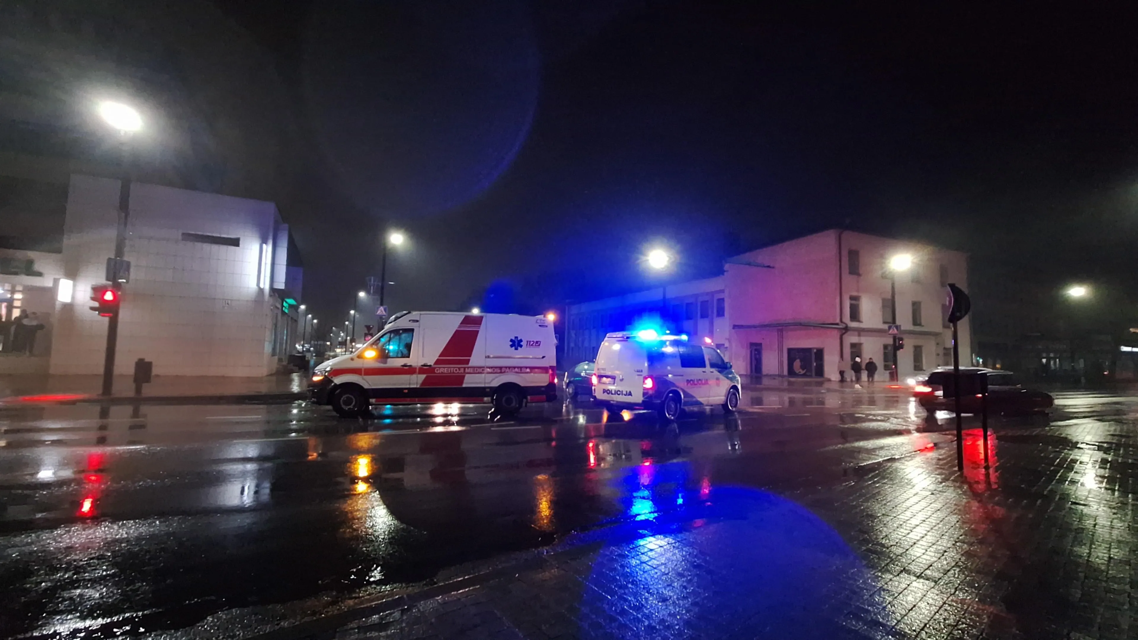 29ab45d6 c3f1 4e20 b6a3 2508ba6232ea