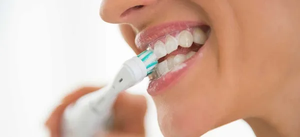 65 kodel verta danti valytis su elektriniu sepeteliu