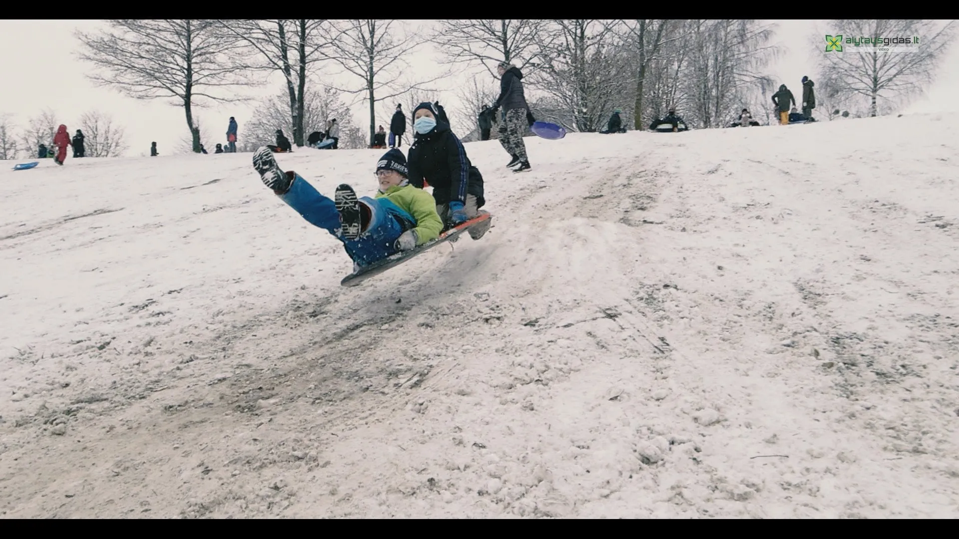 agsnowdji 021900 01 58 08still010