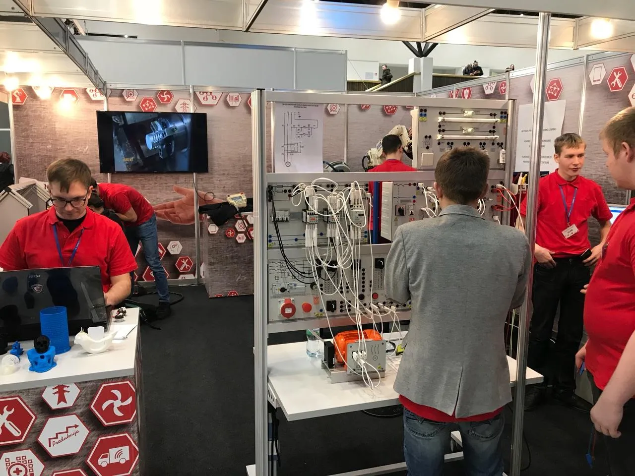 alytaus profesinio rengimo centre mokoma ivairiu profesiju