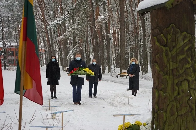 alytaus rajono savivaldybes vadovai pagerbe laisves gynejus