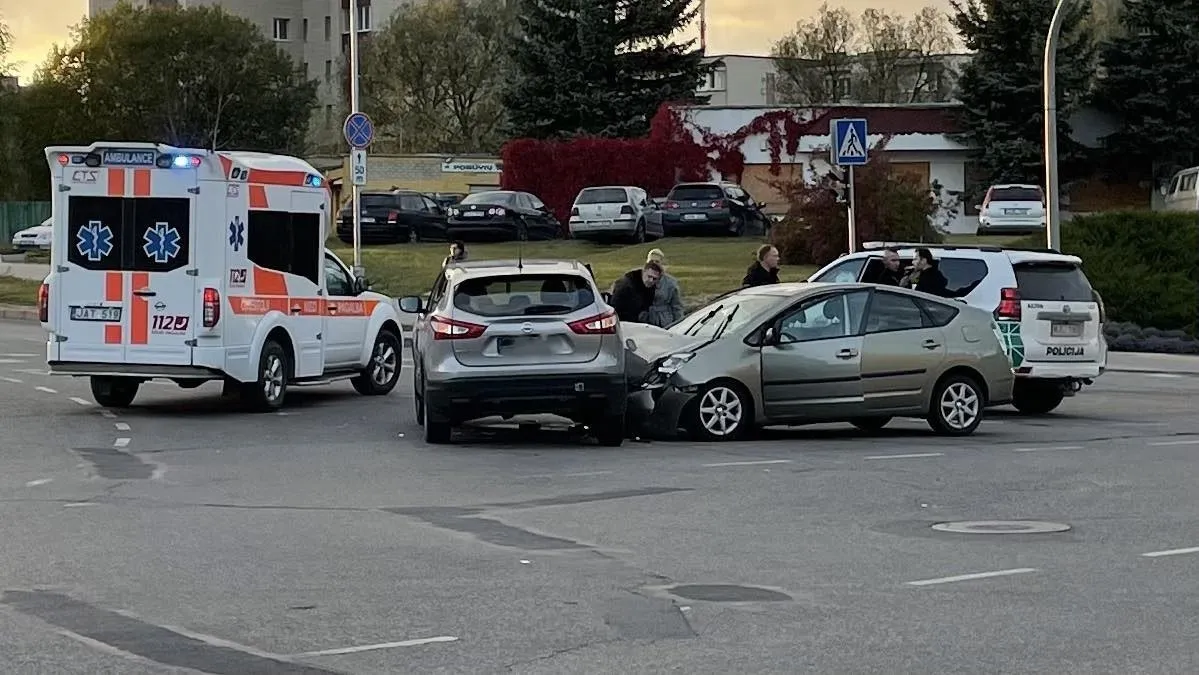 ava368560802 346264781263705 461458988792051240 ns