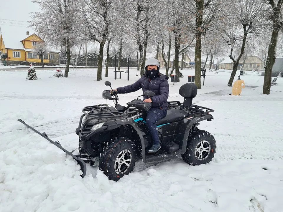 butrimoniu seniunijai nupirktas mazasis traktorius