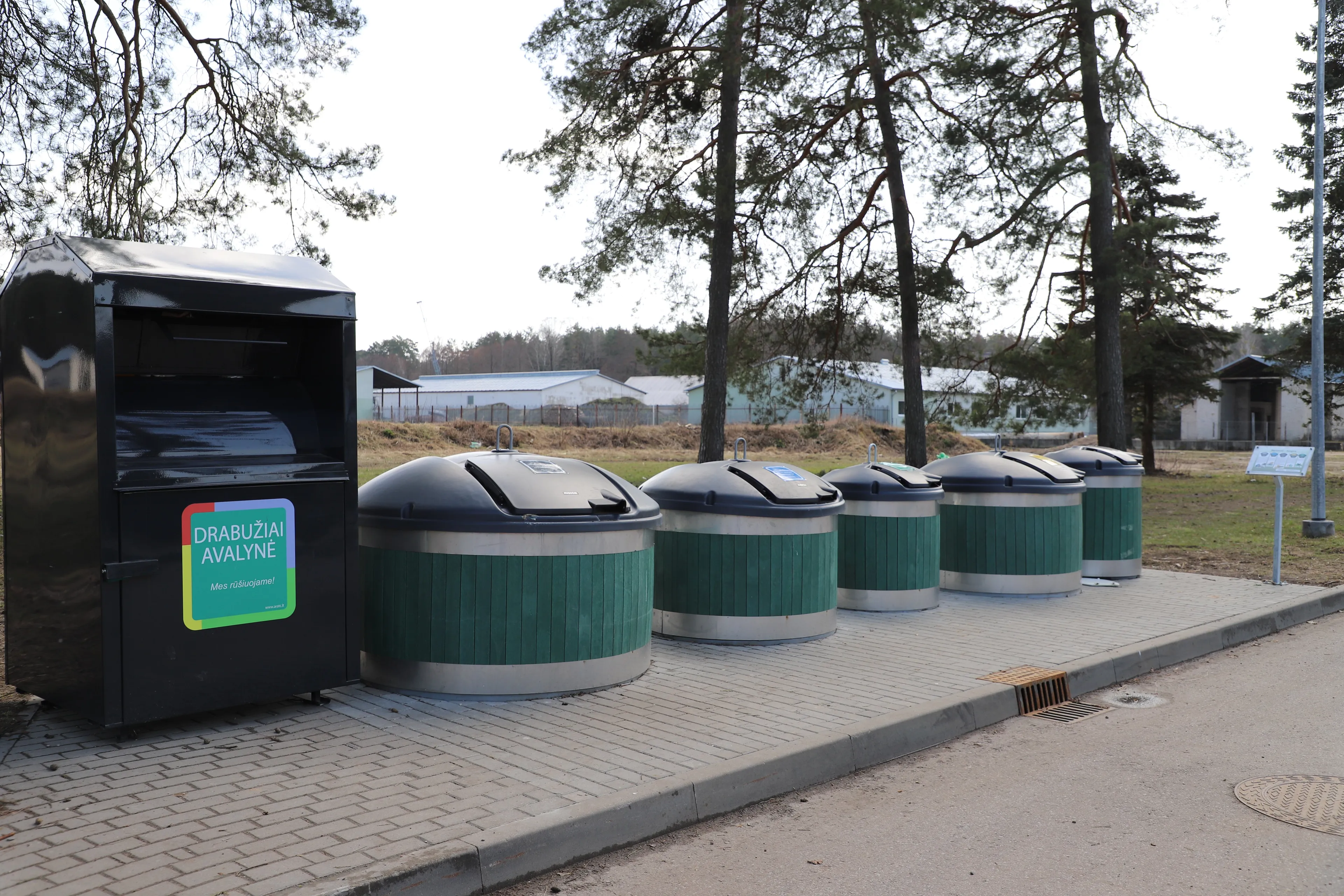 drabuziu konteineriai