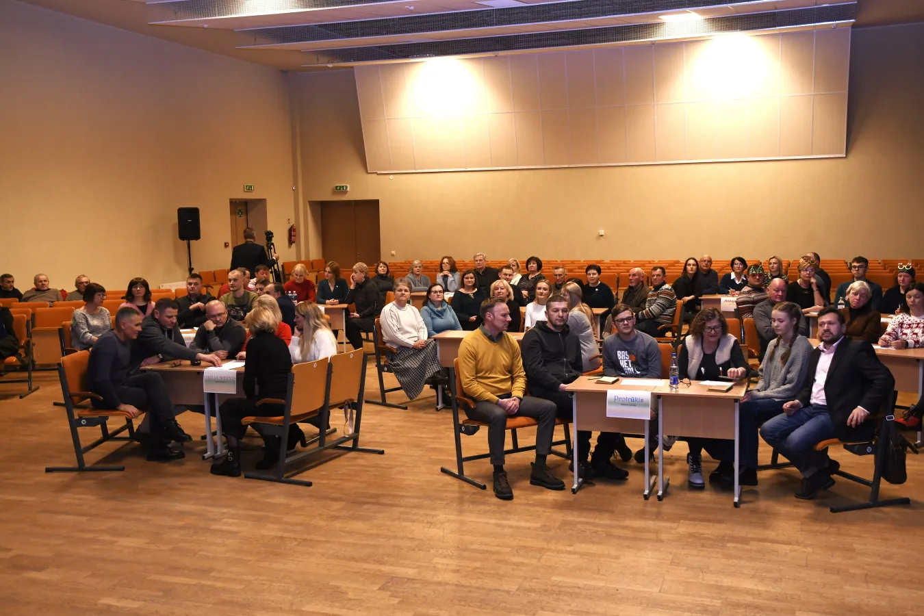 finalinis kartu protmusis dauguose