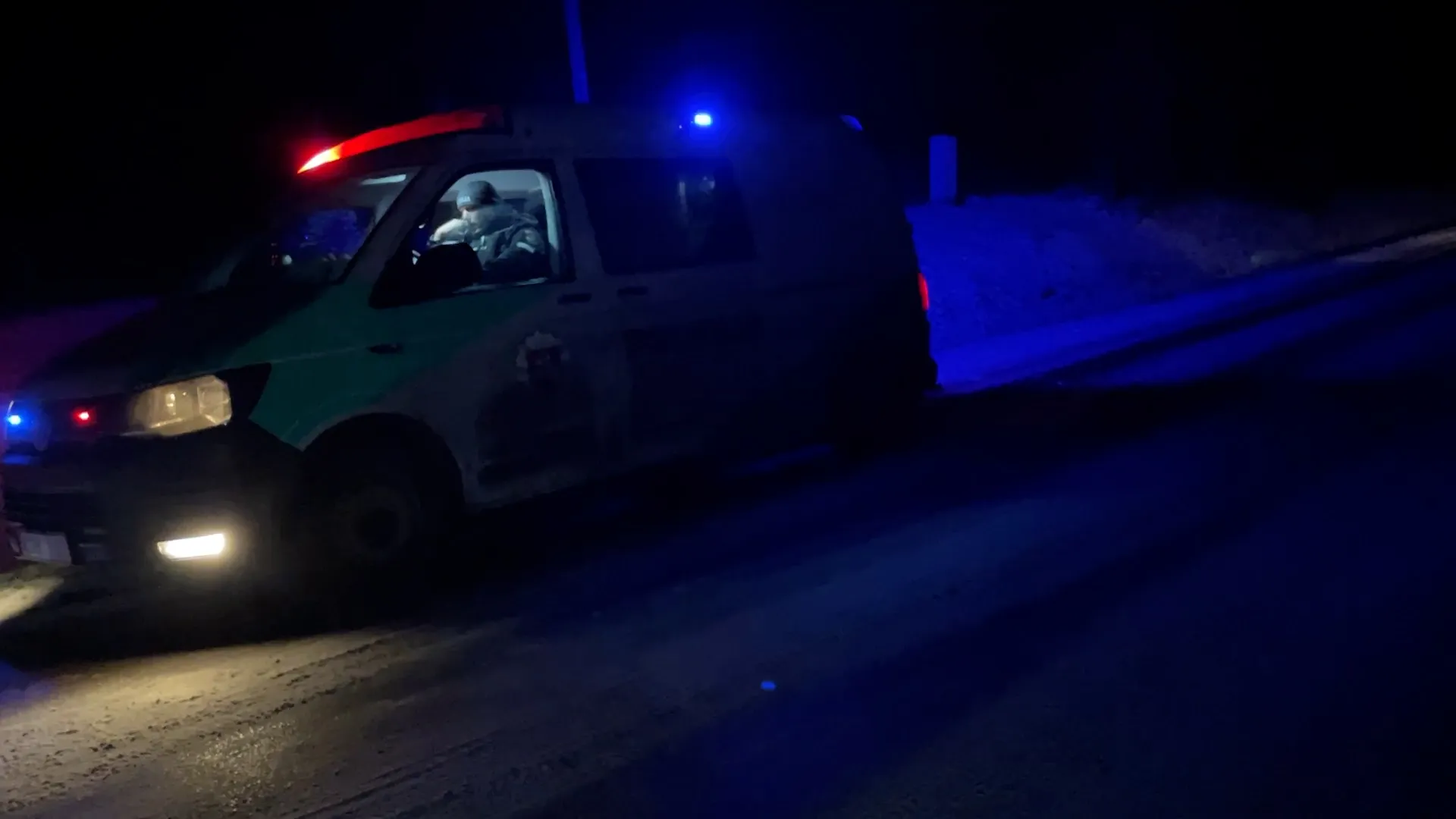 img 044300 01 34 34still004