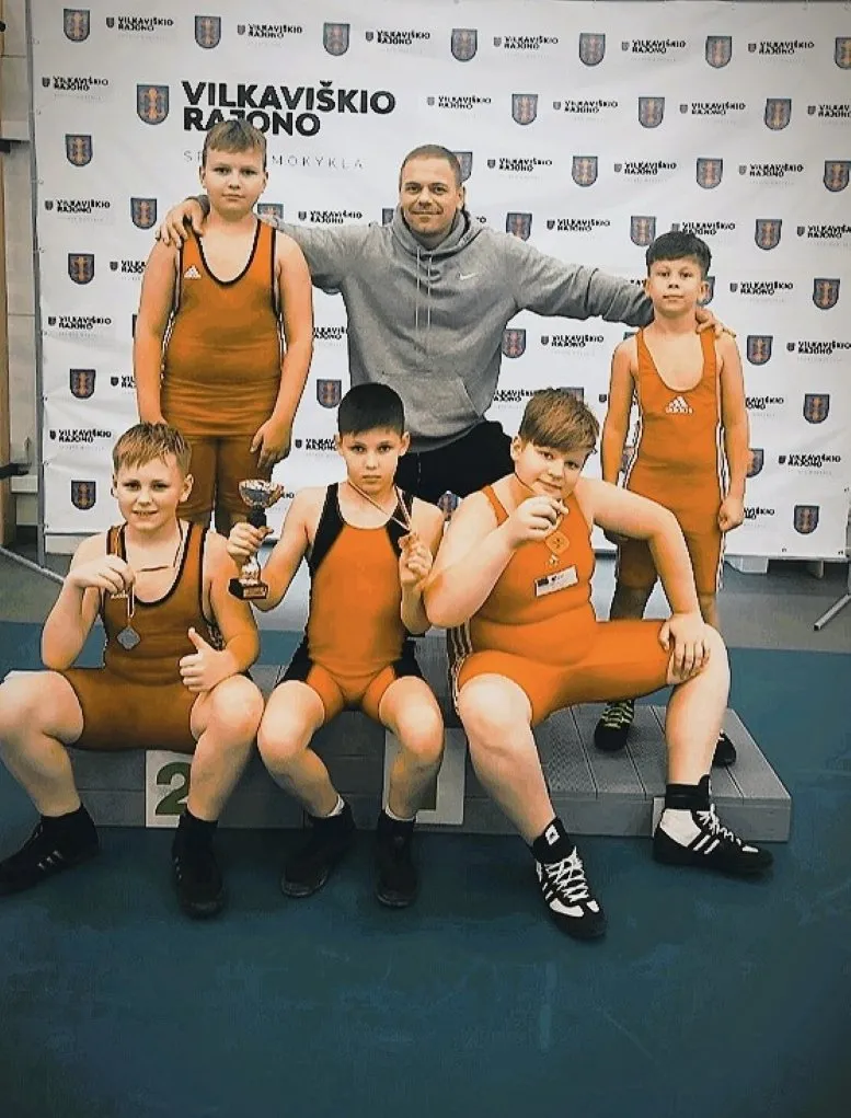 img 20221118 163053 1 imt