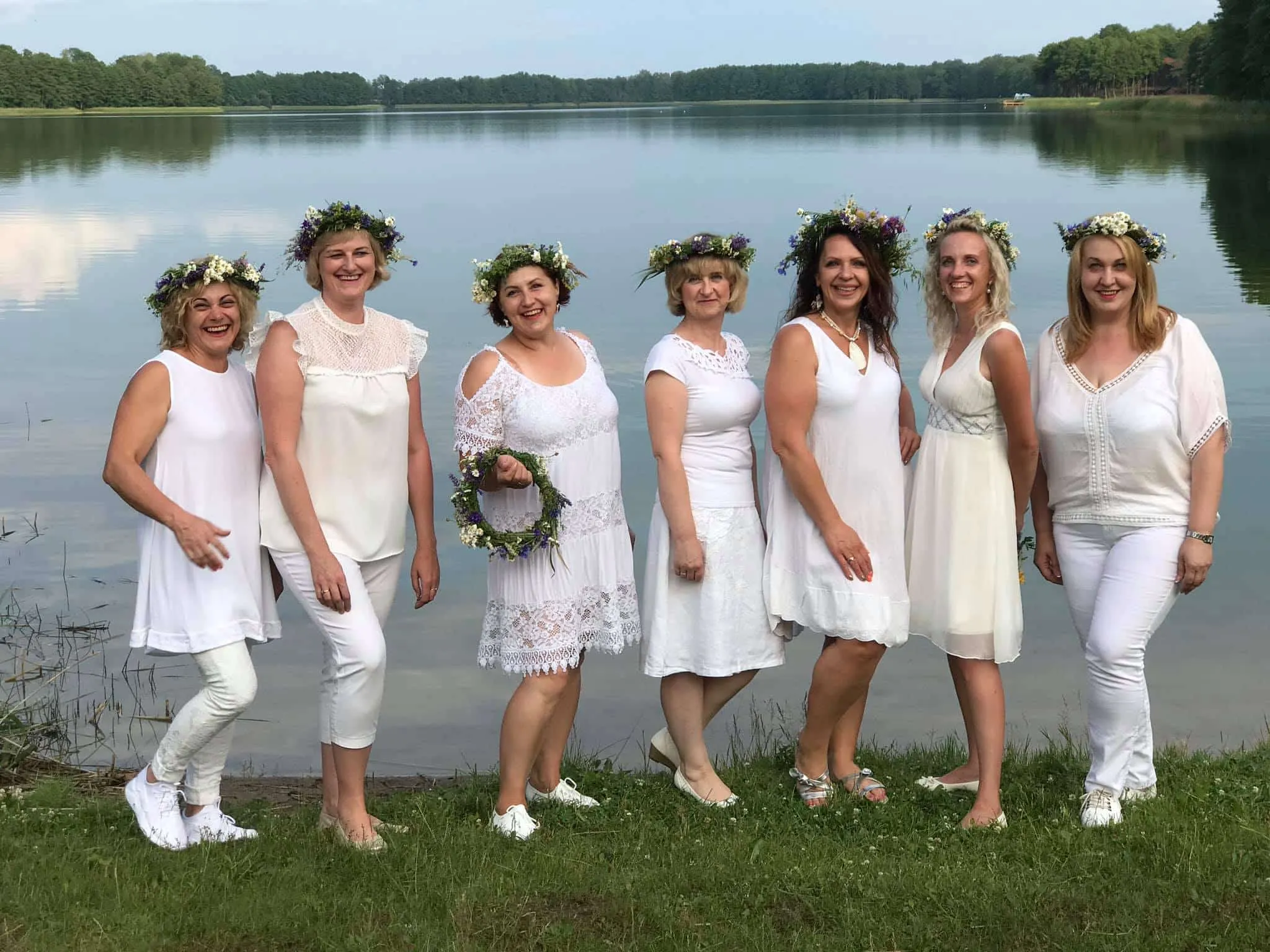 joniniu tradicijos dauguose