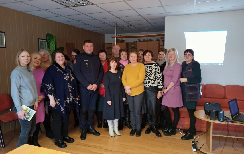 lazd3165 2a4fe7b04036224f3bec88dfaef9afa6