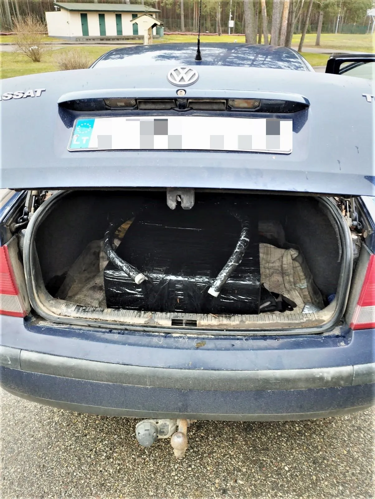 leip20230105 cigar drusk 2 pix