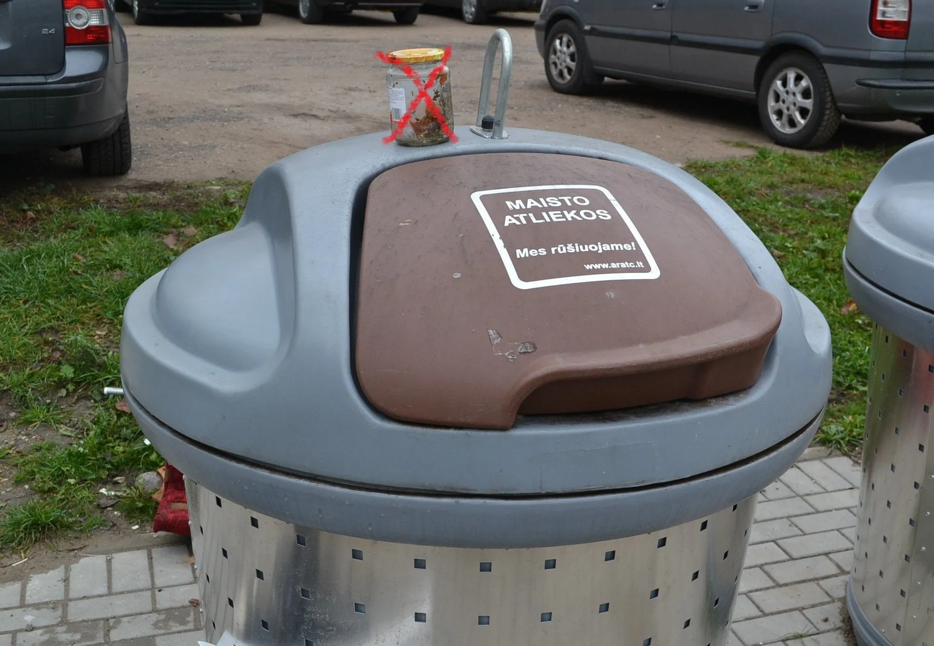 maisto atliekos stiklainiai