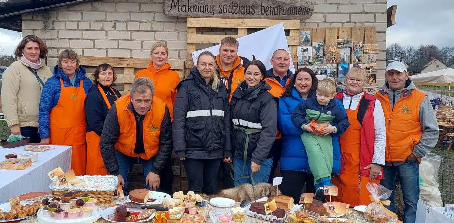 makniunu bendruomenes ir keturkojo vilties savanoriai