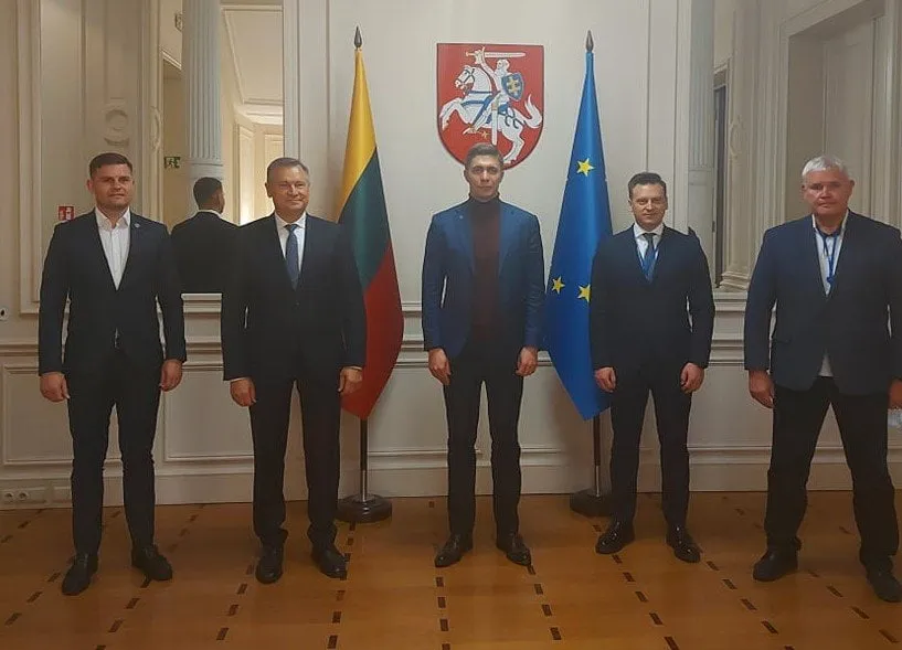 meras algirdas vrubliauskas nuotrantras is kaires dalyvavo plenarinej