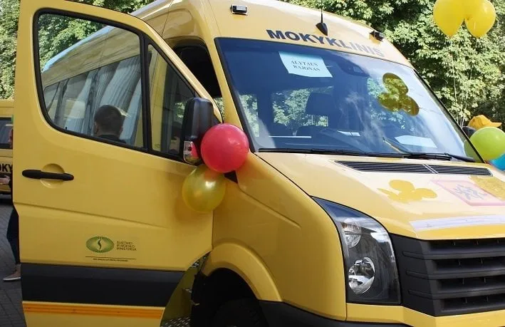 mokyklinis autobusas