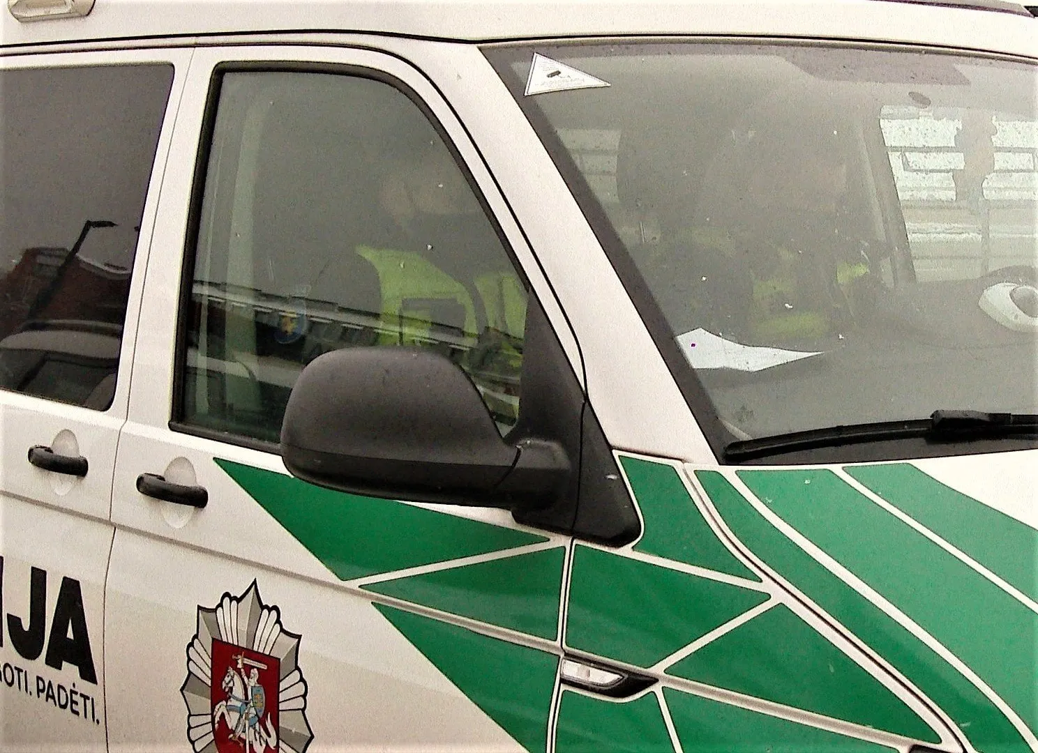 polici151130049 384808996159697 4700211806596980405 nss