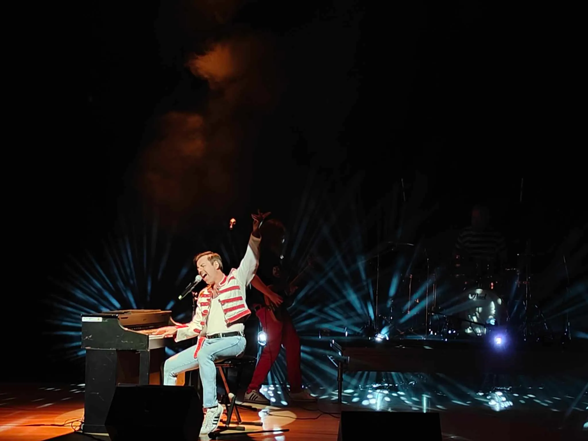 received 832982648563935