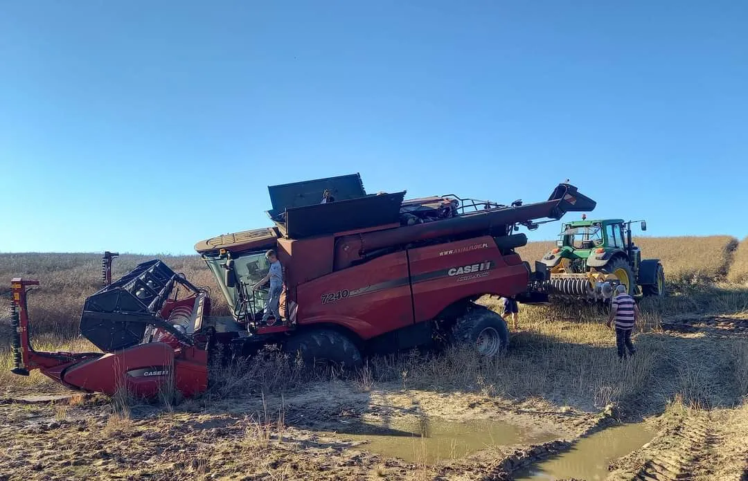 slapi laukai gadina technika ir neleidzia nuimti derliaus