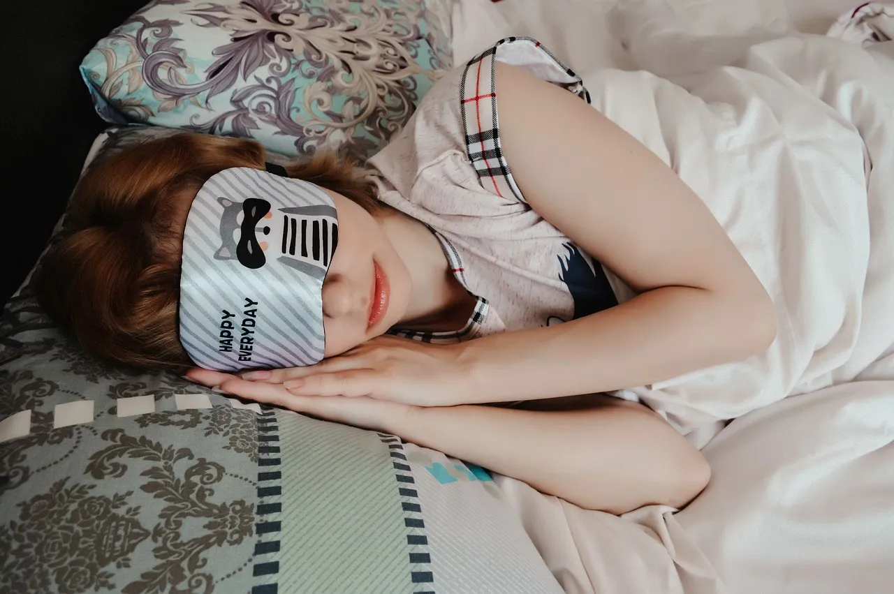 sleep mask 5381840 1280