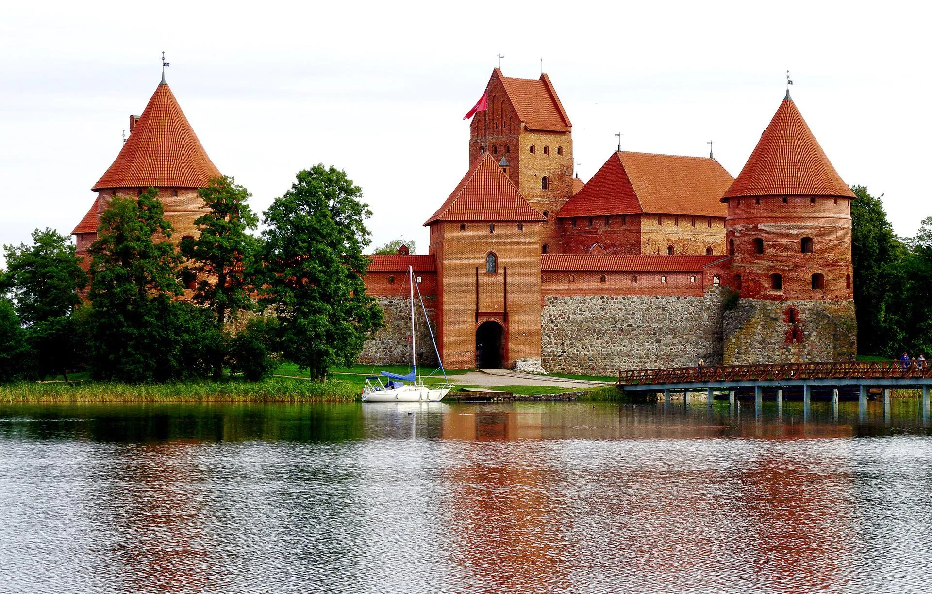 trakai castle 2719711 1920