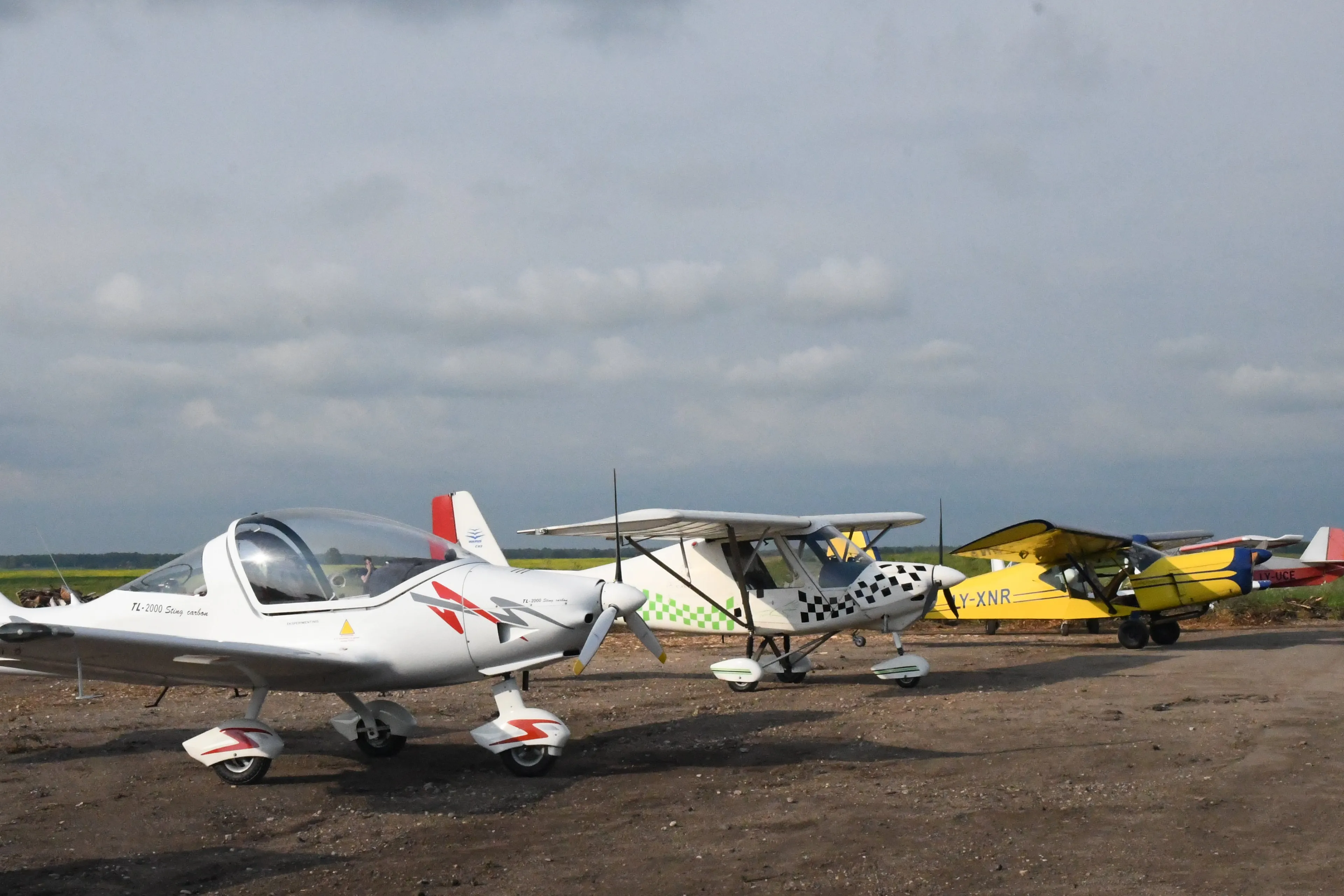 ultralengvuju orlaiviu susitikimas krekstenu aerodrome