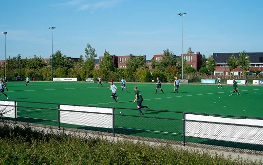 14971 fullimage hockeyveld verkleind